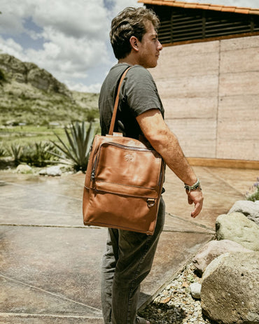 Mochila Catalina hecha de piel de res