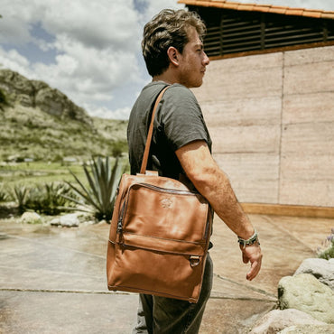 Mochila Catalina hecha de piel de res