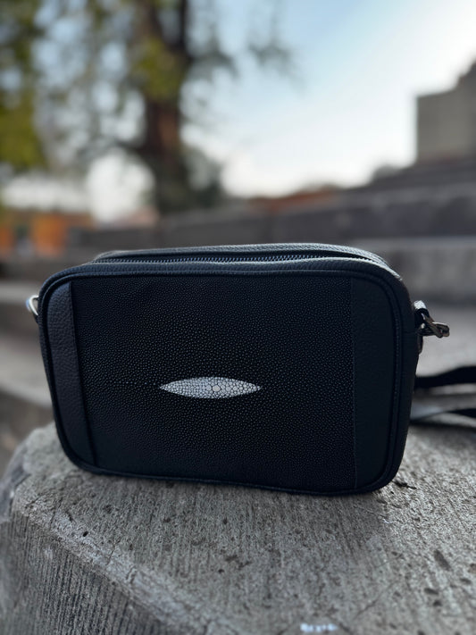 Neceser Negro hecha de piel de res